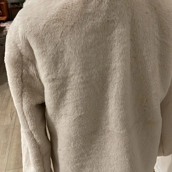 Women’s medium very clean outerwear jacket - Picture 4 of 8